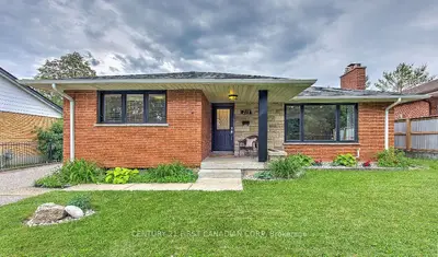 Detached in London South