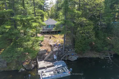 Detached in Minden Hills