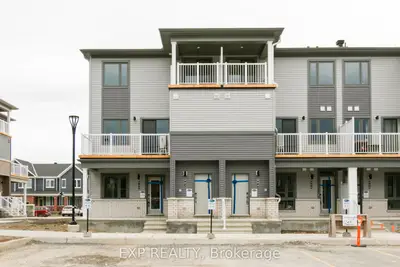 Condo Townhouse in Barrhaven
