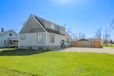 Detached in Fort Erie