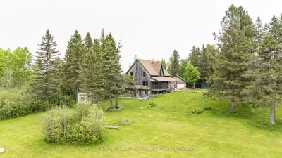 Detached in Chisholm