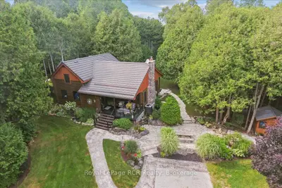 Detached in Georgian Bluffs