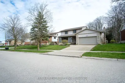 Detached in Waterloo