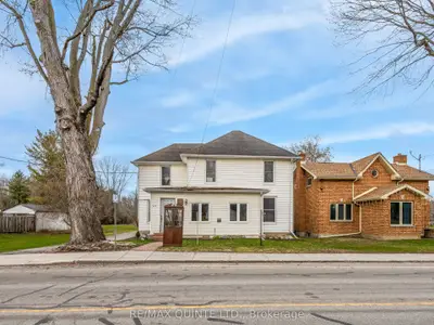 Detached in Belleville