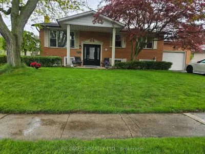 Detached in Brantford