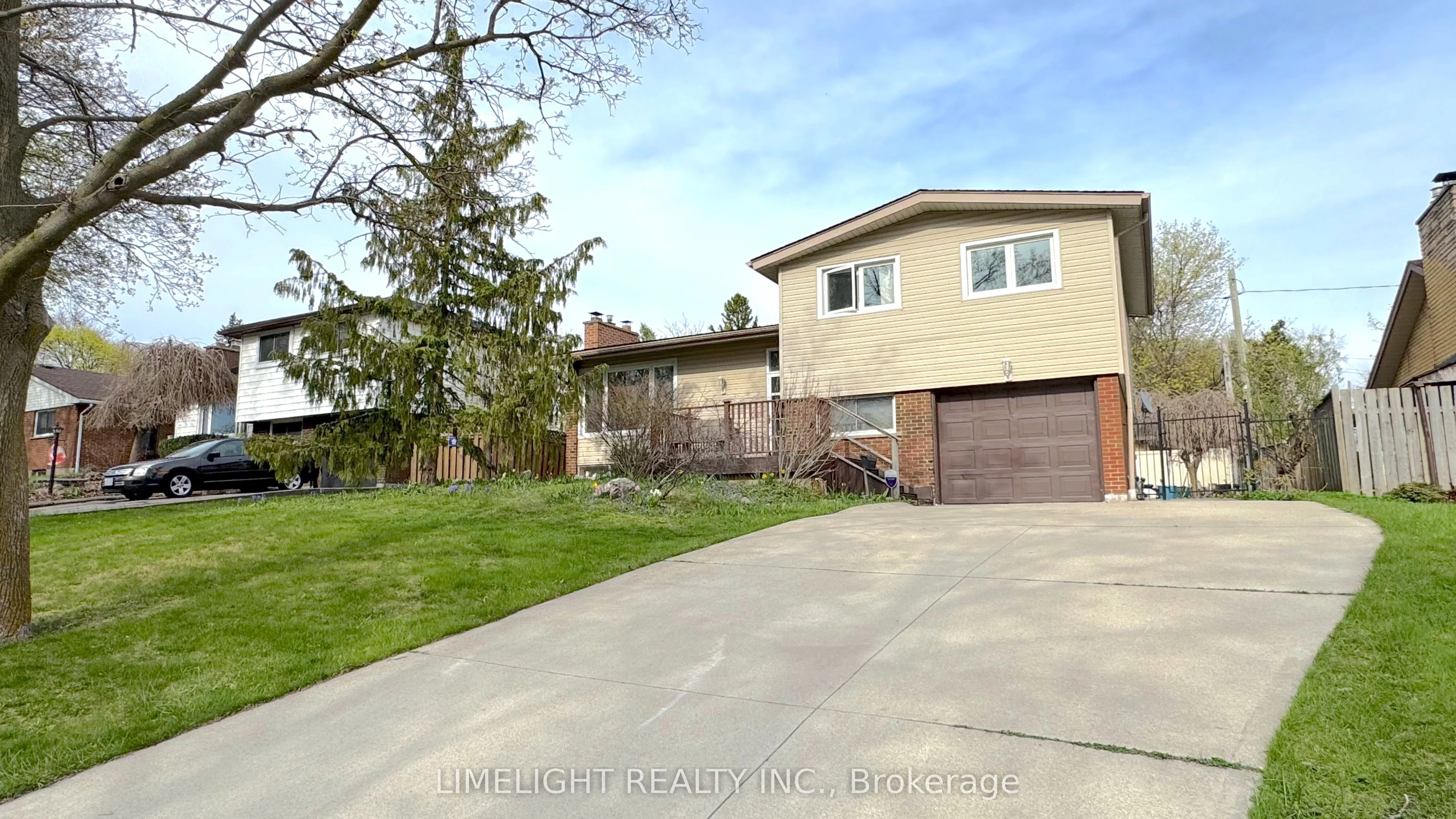 288 Panorama Crescent, London South, ON N5Z 3H3