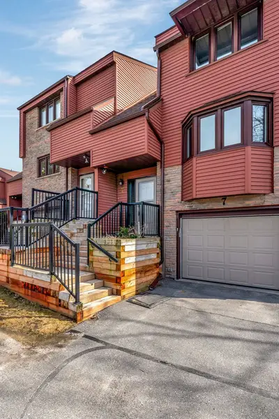 Condo Townhouse in Quinte West