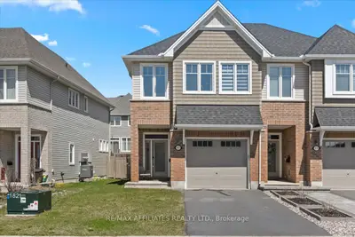 Att/Row/Townhouse in Orleans - Cumberland and Area