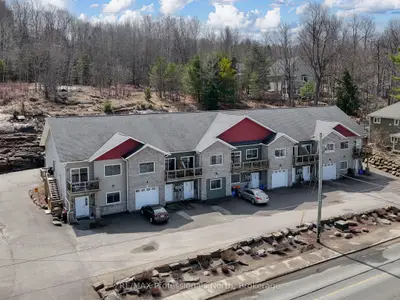Att/Row/Townhouse in Huntsville