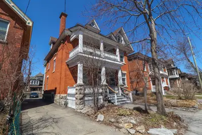 Triplex in Glebe - Ottawa East and Area