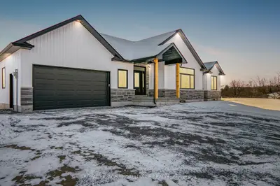 Detached in Greater Napanee