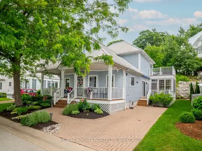 Detached in Fort Erie