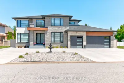 Detached in LaSalle