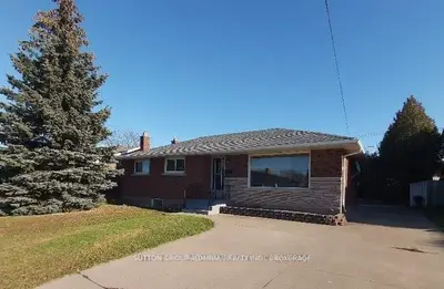 Detached in Thorold