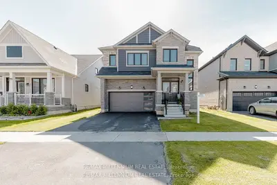 Detached in Thorold