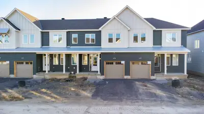 Att/Row/Townhouse in Stittsville - Munster - Richmond