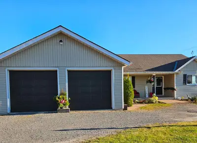19 Thompson Road, Quinte West, On K8v 5p6