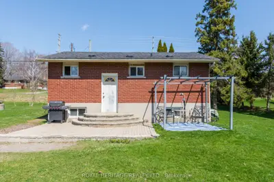 Detached in Quinte West