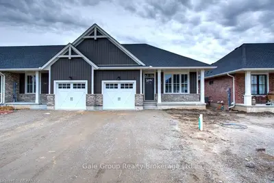 Att/Row/Townhouse in Tillsonburg