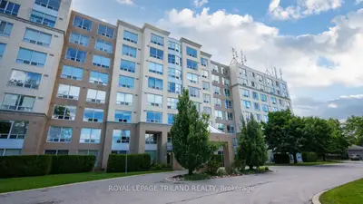 Condo Apartment in London North