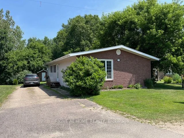 72 Kelly Street, Madawaska Valley, ON K0J 1B0