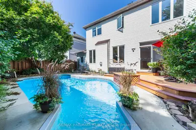 Detached in Orleans - Convent Glen and Area
