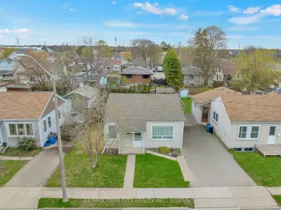 Detached in Cambridge