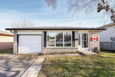 Detached in Cambridge