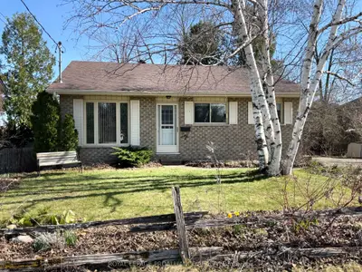 271 Woodland Drive, Selwyn, On K9l 1p2