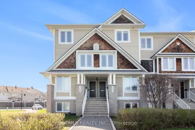 Condo Townhouse in Orleans - Cumberland and Area