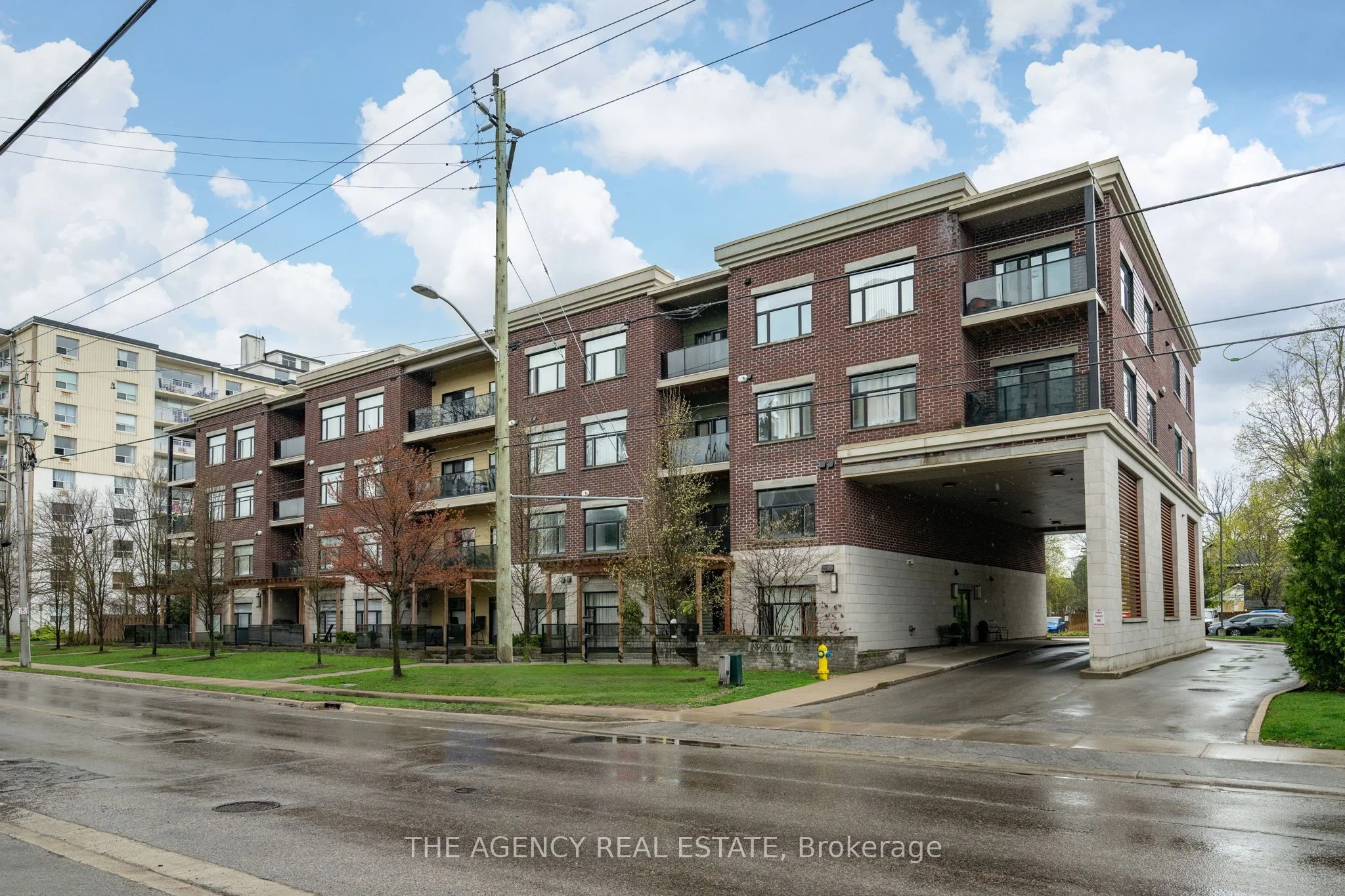 Condo Apartment in London South