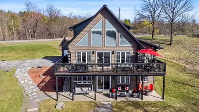Detached in Alfred and Plantagenet