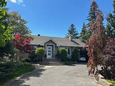 Detached in Mooneys Bay - Carleton Heights and Area