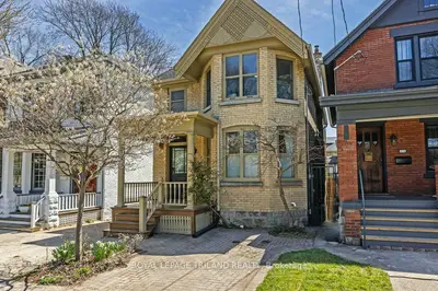 Detached in London East
