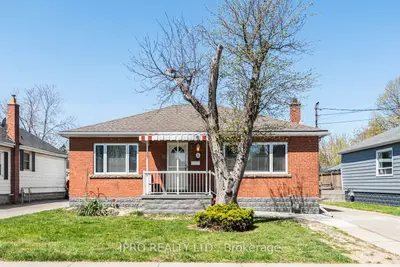 Detached in Hamilton