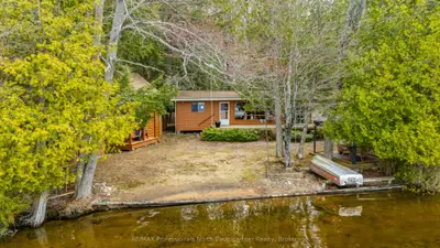 Detached in Minden Hills