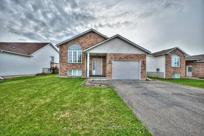 Detached in Fort Erie