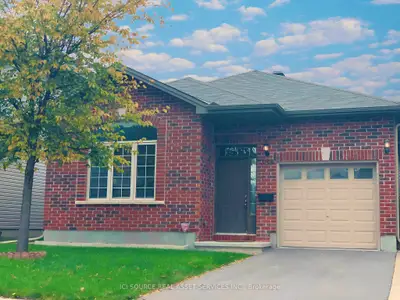 Detached in Barrhaven