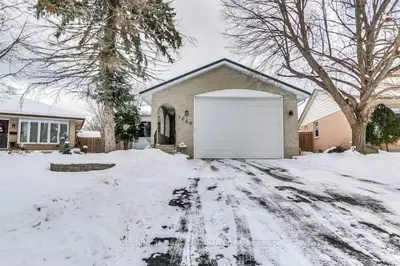 1049 Mahogany Crescent, London North, On N6h 4v8