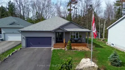 Detached in Gravenhurst