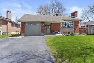 Detached in Kingston