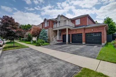 Detached in Hamilton