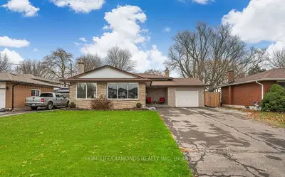 Detached in Welland
