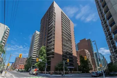 Condo Apartment in Ottawa Centre