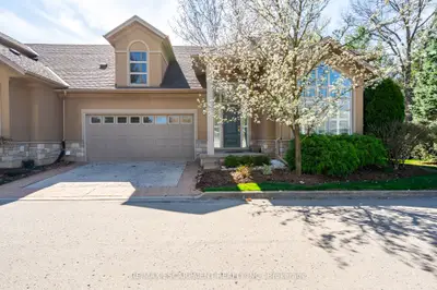 Condo Townhouse in St. Catharines