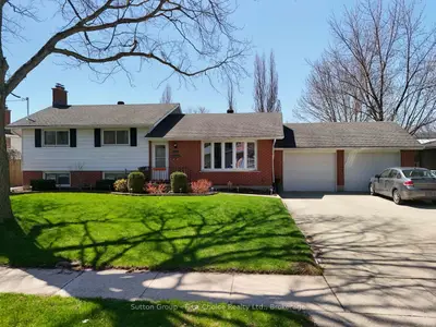 Detached in Stratford