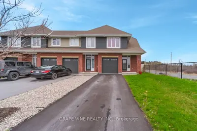 Att/Row/Townhouse in Barrhaven