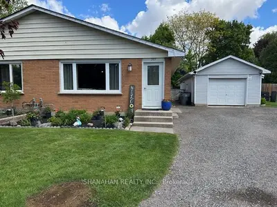 Semi-Detached in Strathroy Caradoc