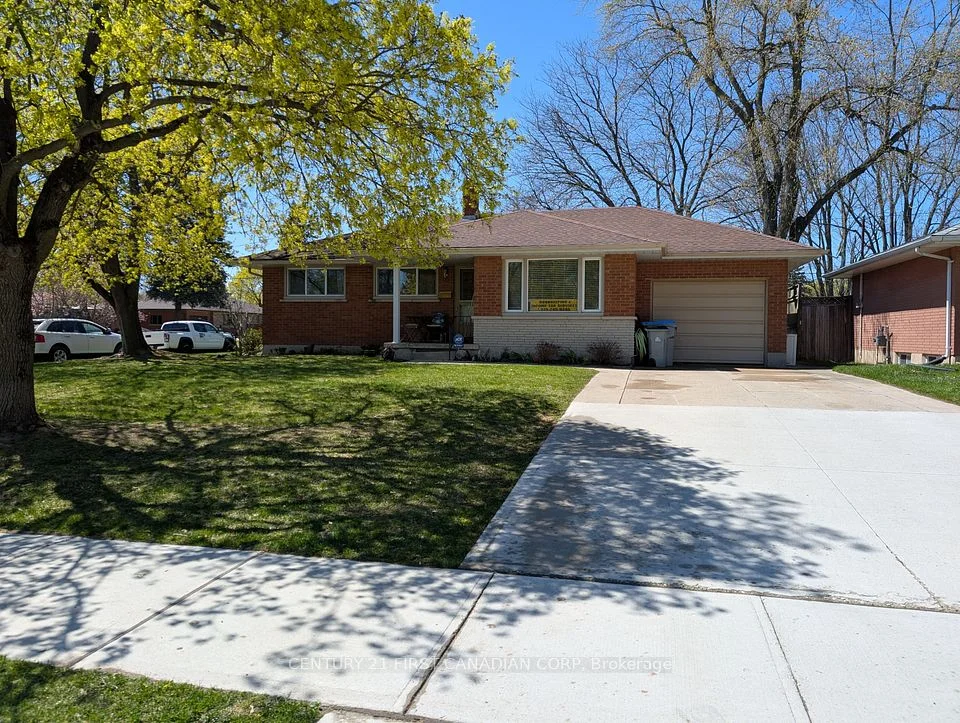 336 Drury Lane, Strathroy-Caradoc, ON N7G 3G1