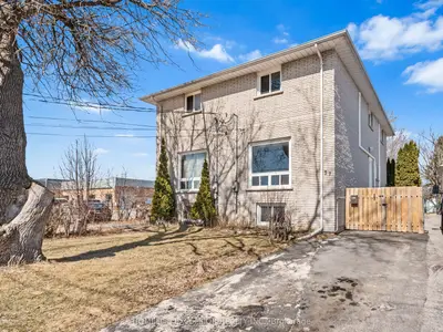 37 Maccauley Street, Kingston, On K7k 2v8